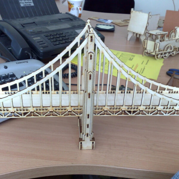 Puente Golden Gate – Diseño CNC y Corte Láser Gratis